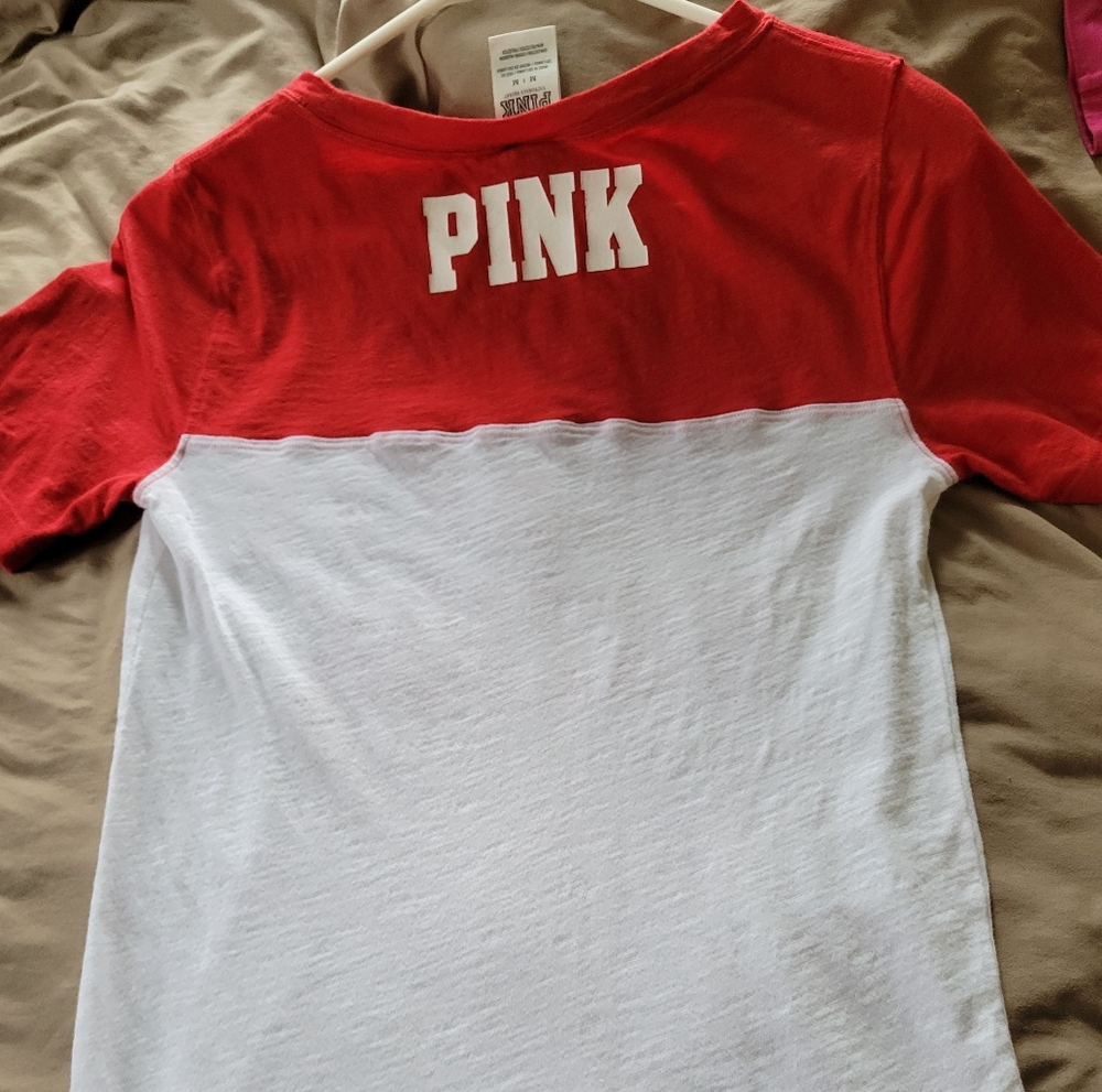 PINK Victoria's Secret Red and White Short Sleeve Tees